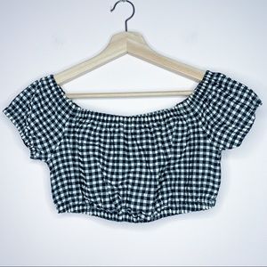 Aritzia Wilfred Black & White Gingham Crop Top